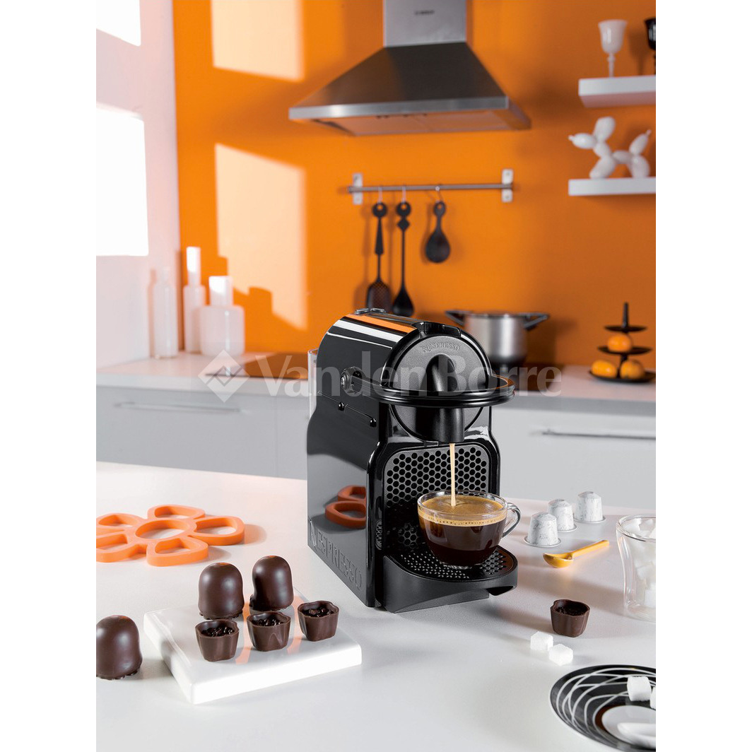 MAGIMIX NESPRESSO INISSIA 11350B BLACK chez Vanden Borre comparez et